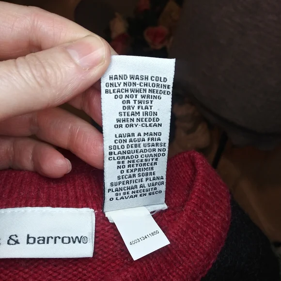 Croft & Barrow Patchwork Front Red, Black & Green Winter Themed Cardigan Sweater - Picture 8 of 9